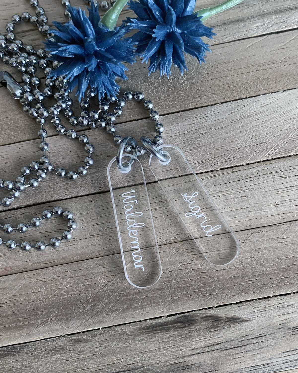 Halsband - Namnhalsband decorativ