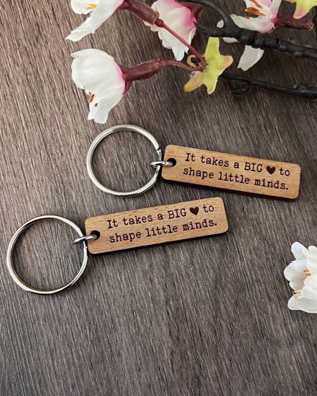 Nyckelring - It takes a BIG heart to teach little minds. - Bild 2